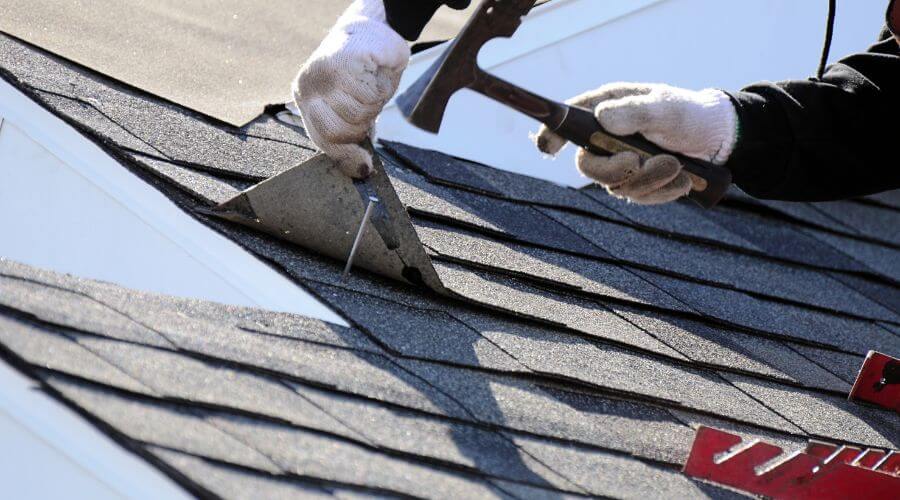 Professional gutter cleaning in Greentown, PA